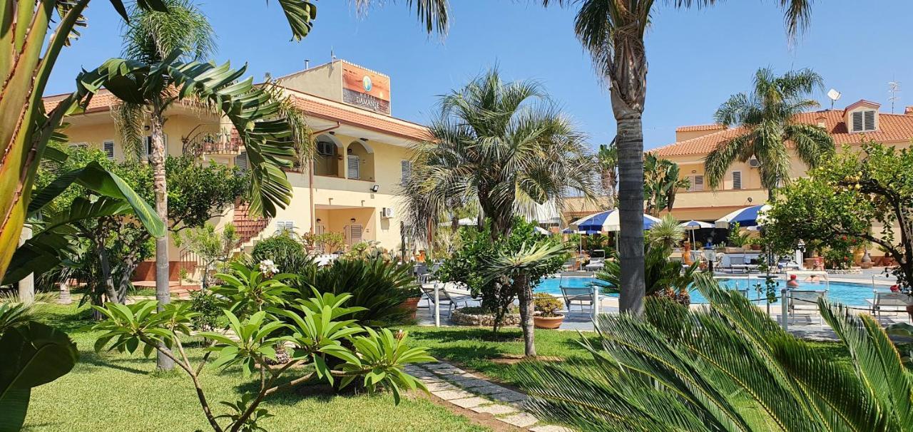Hotel Damanse Санта-Доменика Экстерьер фото