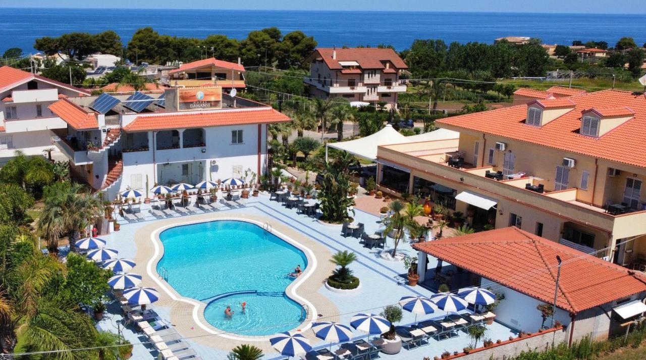 Hotel Damanse Санта-Доменика Экстерьер фото