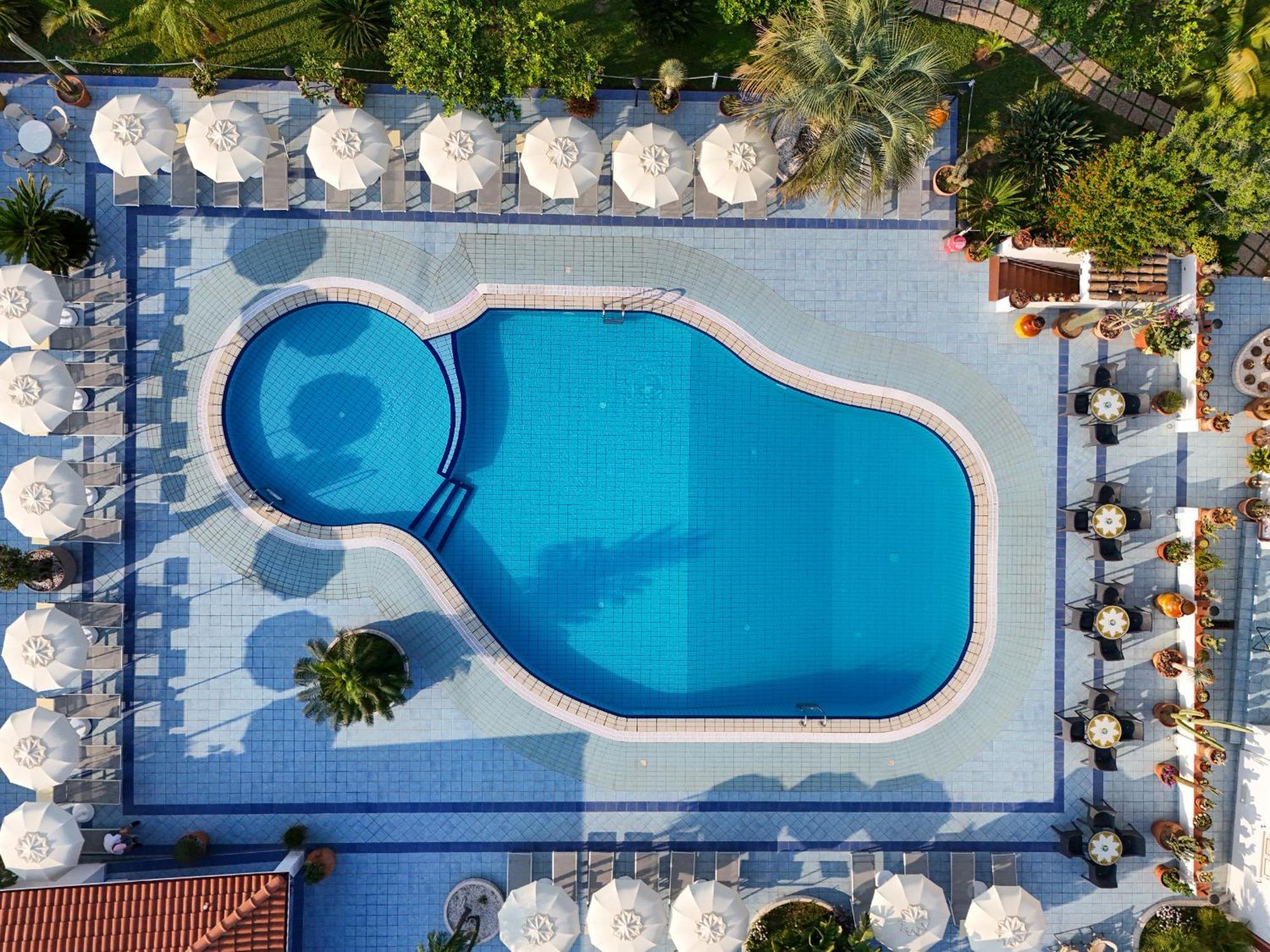 Hotel Damanse Санта-Доменика Экстерьер фото