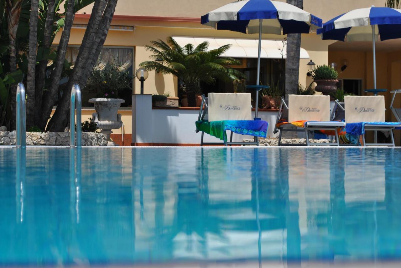 Hotel Damanse Санта-Доменика Экстерьер фото