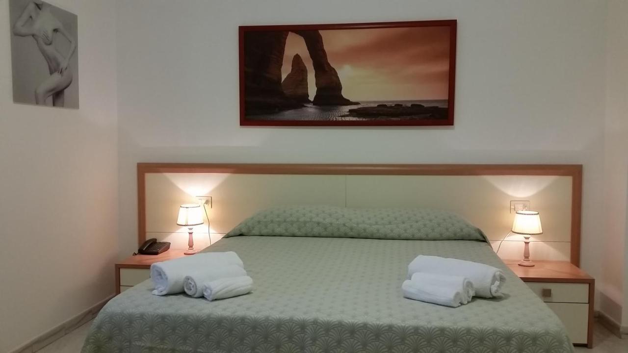 Hotel Damanse Санта-Доменика Экстерьер фото
